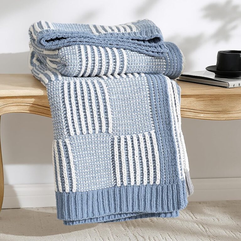 Amélie Home Knit Throw Blanket, Soft Chenille Cozy Breathable Dual Tone Checkered Chunky Decorative Blanket for Couch, Bed & Sofa, French Lightweight Warm Gift for Women, Washed Blue, 50"x60"