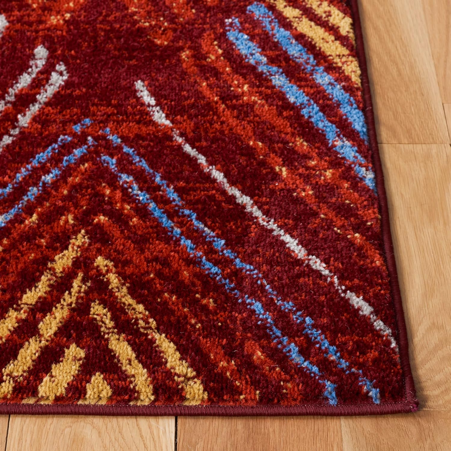 SAFAVIEH Amsterdam Collection Area Rug - 6'7" x 9'2", Red & Terracotta, Modern Design, Non-Shedding & Easy Care, Ideal for High Traffic Areas in Living Room, Bedroom (AMS110Q) - Image 3